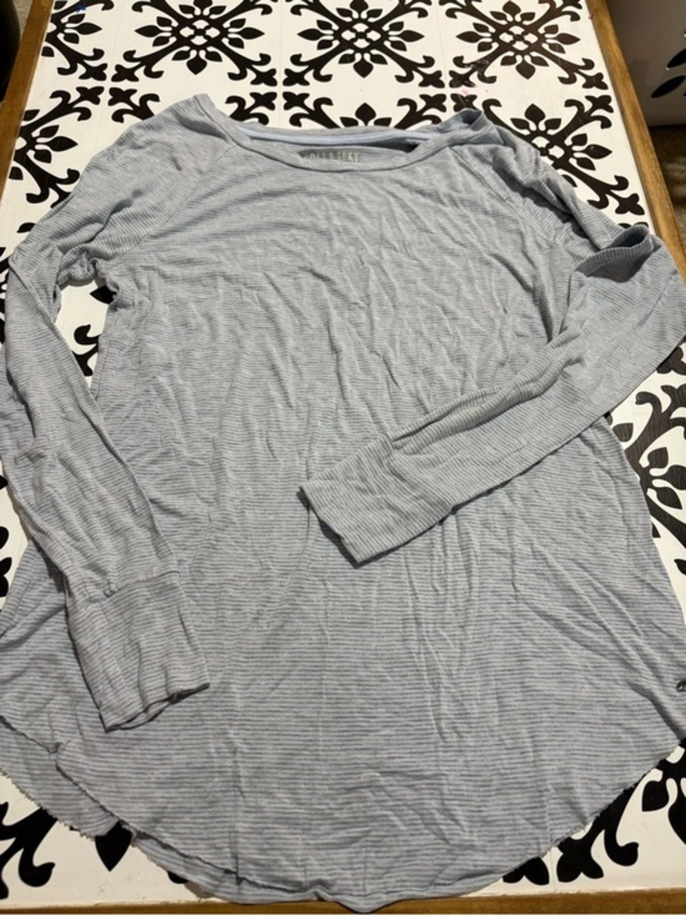 American Eagle Outfitters Light Gray Striped Long-Sleeve Top